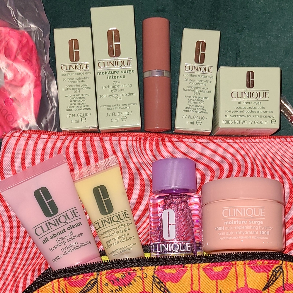 Clinique Set - Picture 2 of 2